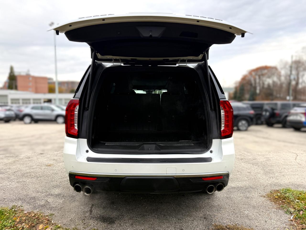 2023 GMC Yukon XL 4WD 4dr Denali | NAVIGATION | BOSE AUDIO | Photo