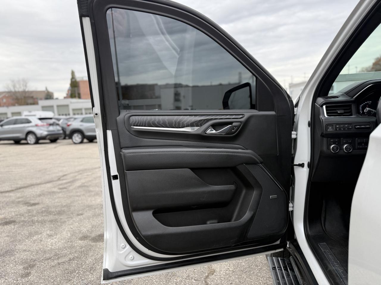 2023 GMC Yukon XL 4WD 4dr Denali | NAVIGATION | BOSE AUDIO | Photo