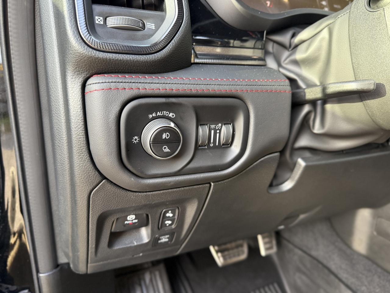 2025 RAM 1500 RHO 4x4 Crew Cab | NO LUXURY TAX! Photo