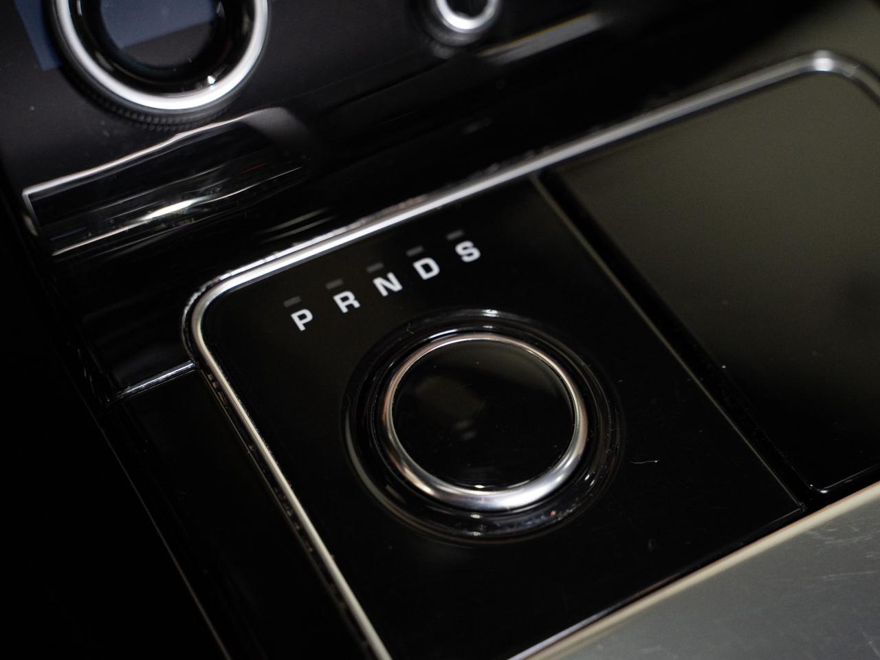 2019 Land Rover Range Rover Velar P300 | R-DYNAMIC | HSE | MERIDIAN | PANO Photo