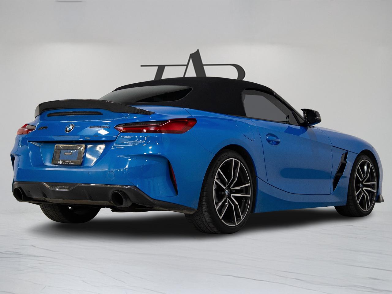 2021 BMW Z4 EDRIVE30i | ROADSTER | PREMIUM PKG | CARBON FIBRE Photo