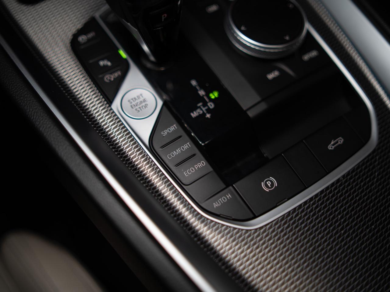 2021 BMW Z4 EDRIVE30i | ROADSTER | PREMIUM PKG | CARBON FIBRE Photo