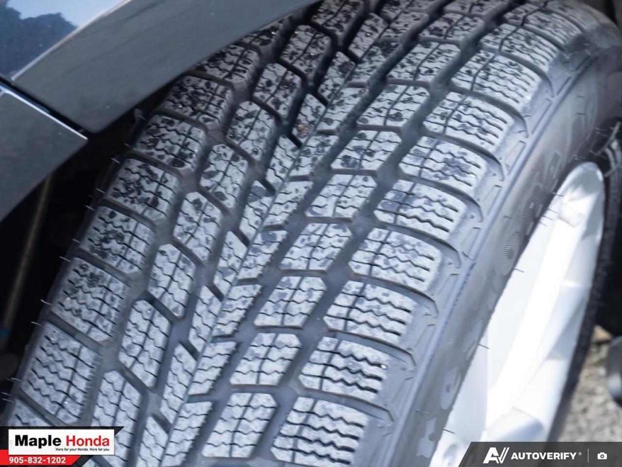 2020 Toyota Corolla Alloy wheels| Sunroof| Heated Seats| Rear Camera| Photo