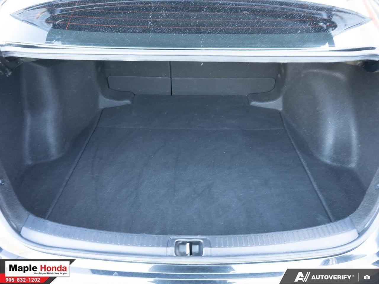 2020 Toyota Corolla Alloy wheels| Sunroof| Heated Seats| Rear Camera| Photo