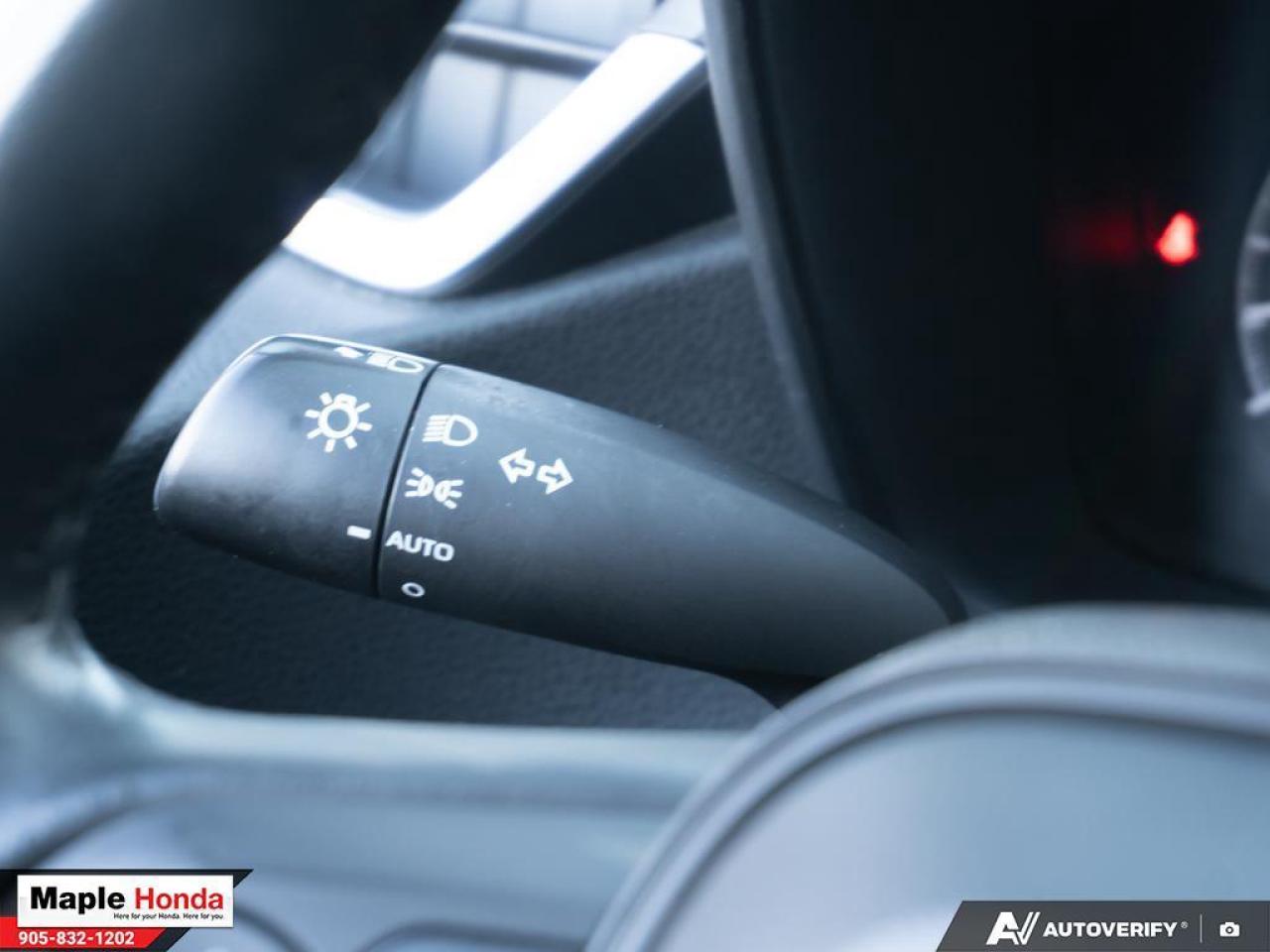 2020 Toyota Corolla Alloy wheels| Sunroof| Heated Seats| Rear Camera| Photo