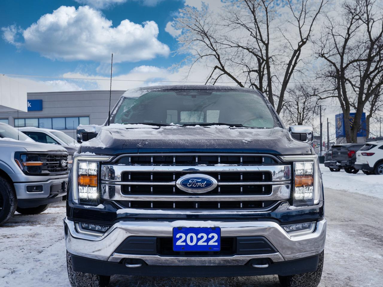 2022 Ford F-150 LARIAT | RARE BENCH SEAT OPTION |LOW KMS/ONE OWNER Photo2