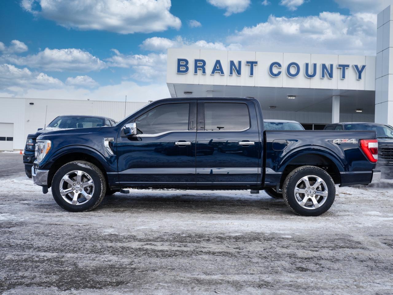 2022 Ford F-150 LARIAT | RARE BENCH SEAT OPTION |LOW KMS/ONE OWNER Photo3