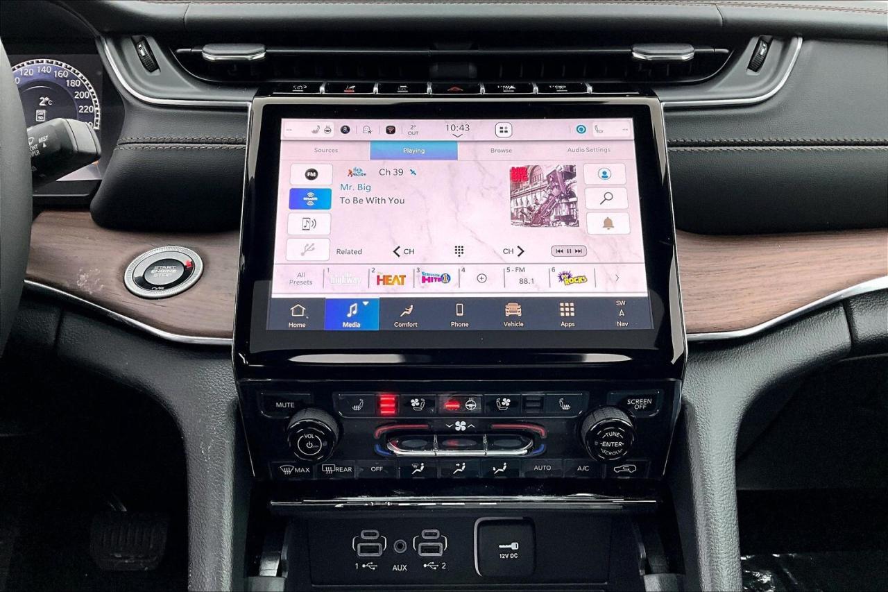 2025 Jeep Grand Cherokee SUMMIT | High Altitude | Lux Tech 5 | Adv Pro Tech Photo