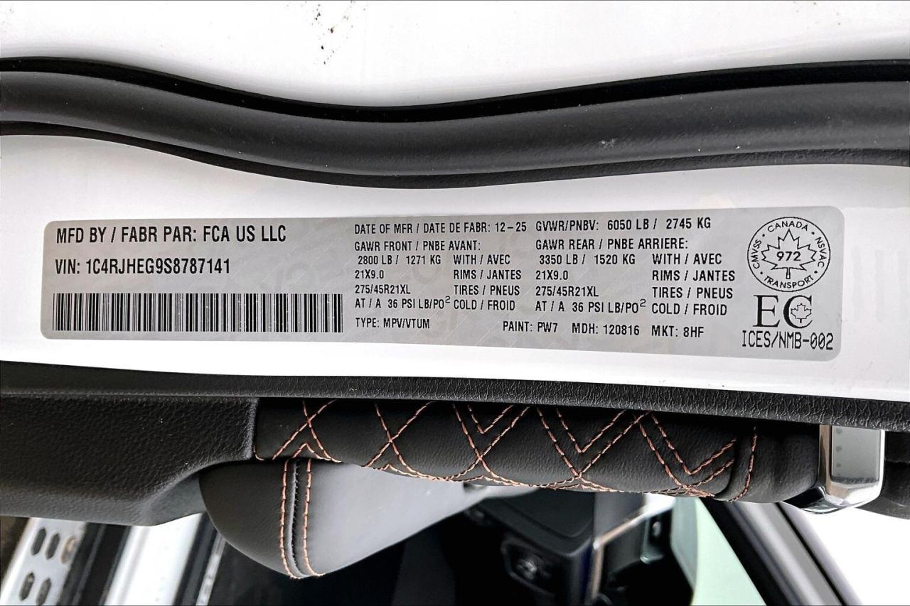 2025 Jeep Grand Cherokee SUMMIT | High Altitude | Lux Tech 5 | Adv Pro Tech Photo