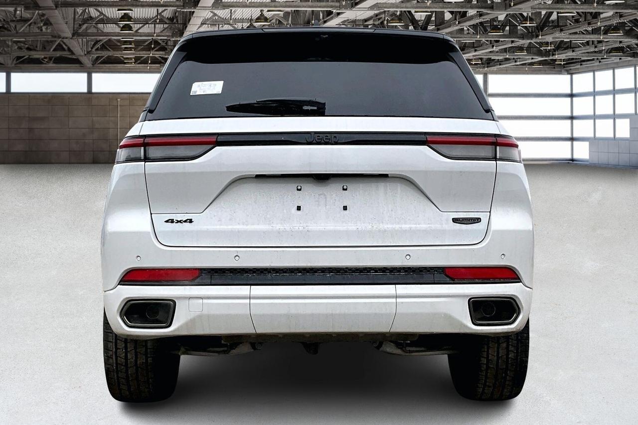 2025 Jeep Grand Cherokee SUMMIT | High Altitude | Lux Tech 5 | Adv Pro Tech Photo3