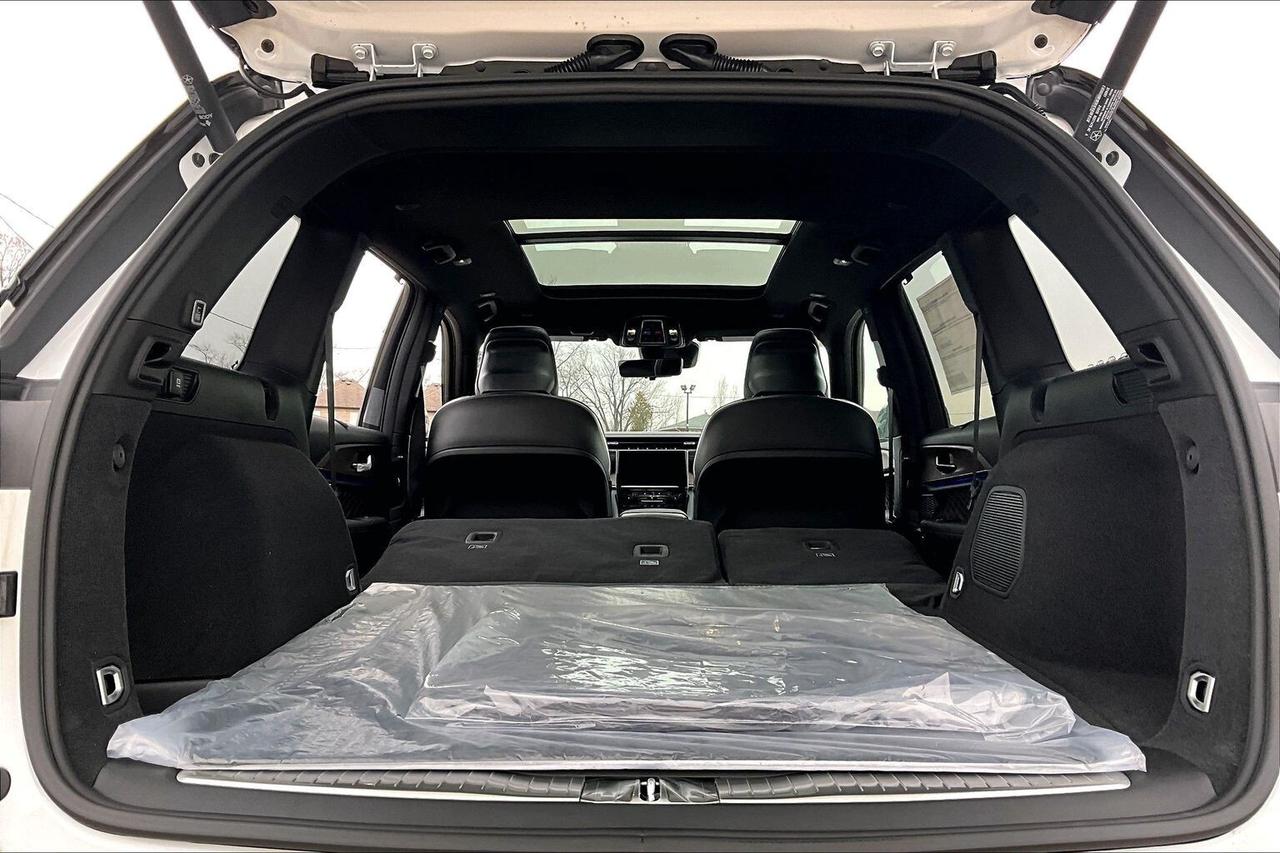 2025 Jeep Grand Cherokee SUMMIT | High Altitude | Lux Tech 5 | Adv Pro Tech Photo