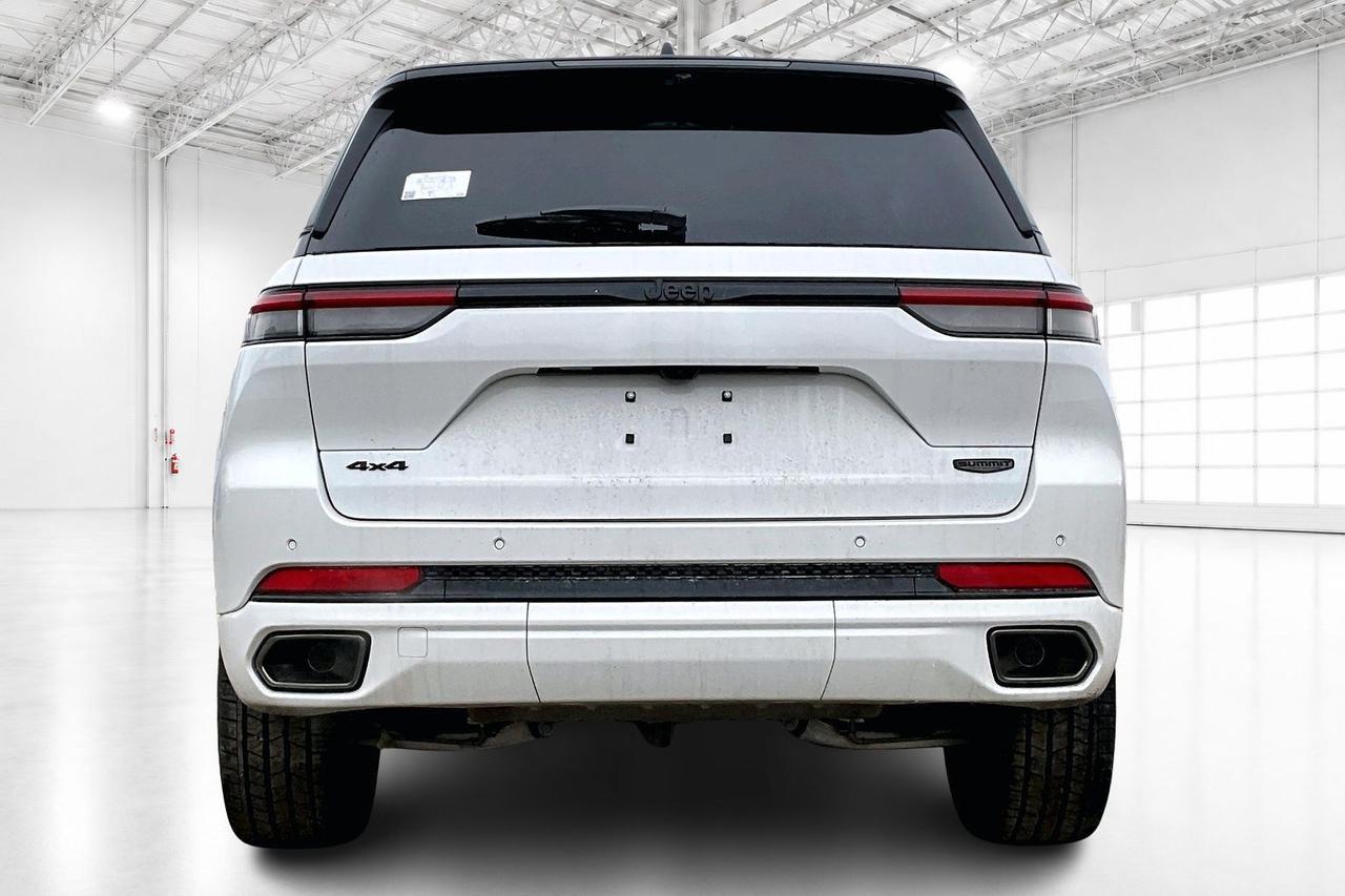 2025 Jeep Grand Cherokee SUMMIT | High Altitude | Lux Tech 5 | Adv Pro Tech Photo