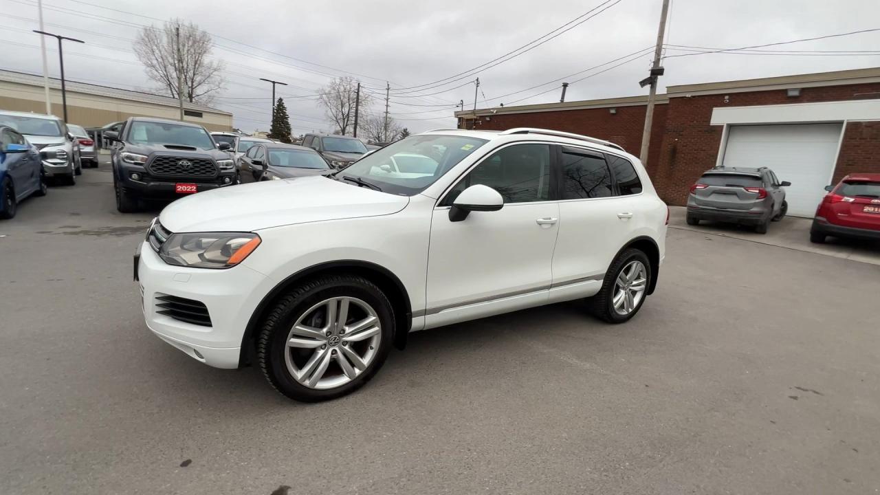 2013 Volkswagen Touareg COMFORTLINE SPORT AWD | HTD LEATHER | PANO ROOF Photo3