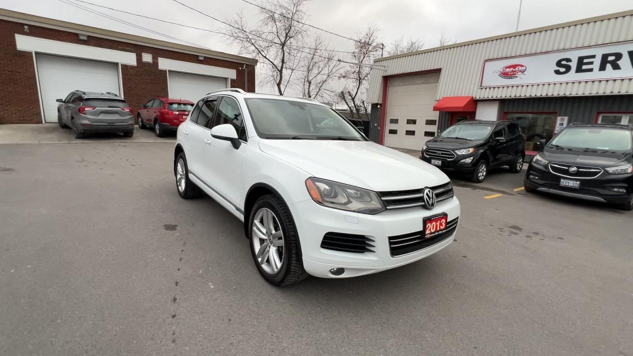 2013 Volkswagen Touareg COMFORTLINE SPORT AWD | HTD LEATHER | PANO ROOF Photo