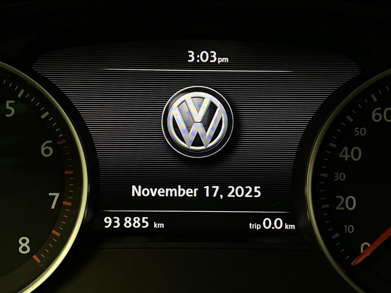 2013 Volkswagen Touareg COMFORTLINE SPORT AWD | HTD LEATHER | PANO ROOF Photo