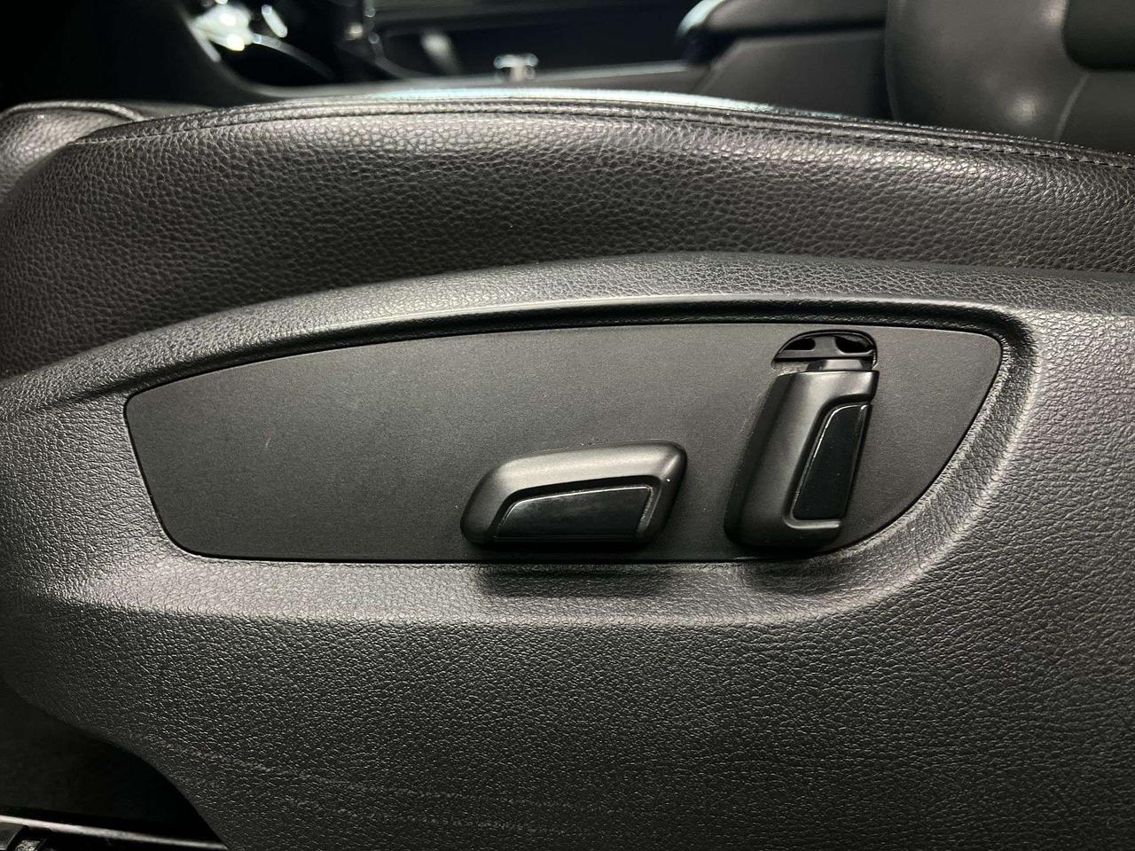 2013 Volkswagen Touareg COMFORTLINE SPORT AWD | HTD LEATHER | PANO ROOF Photo