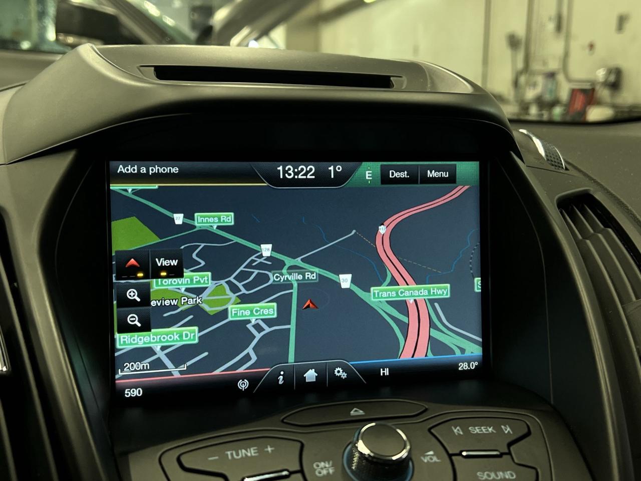 2015 Ford Escape SE AWD | LOW KMS! | HTD LEATHER | 19IN ALLOYS| NAV Photo