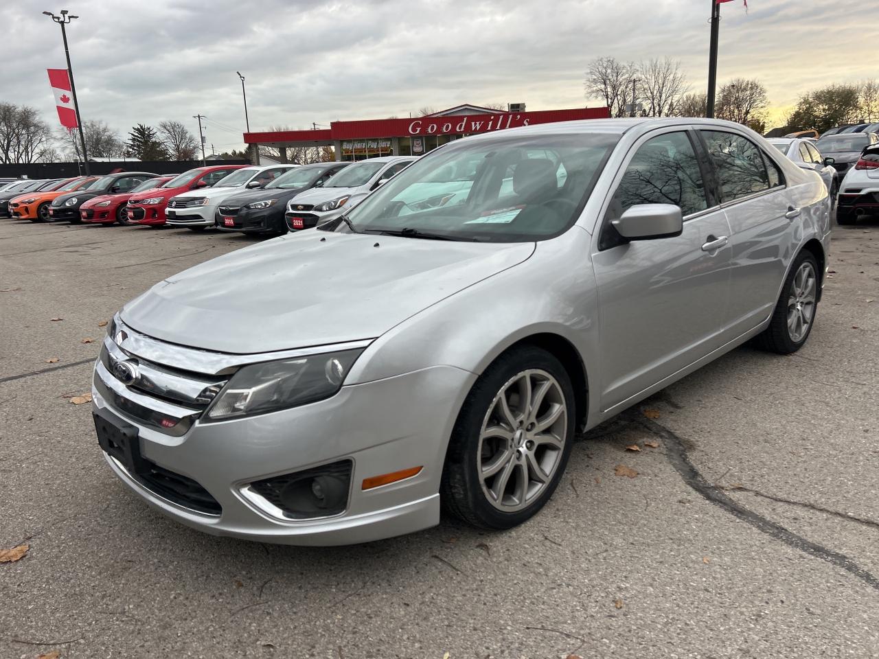 2012 Ford Fusion SE, CERTIFIED - Photo #2