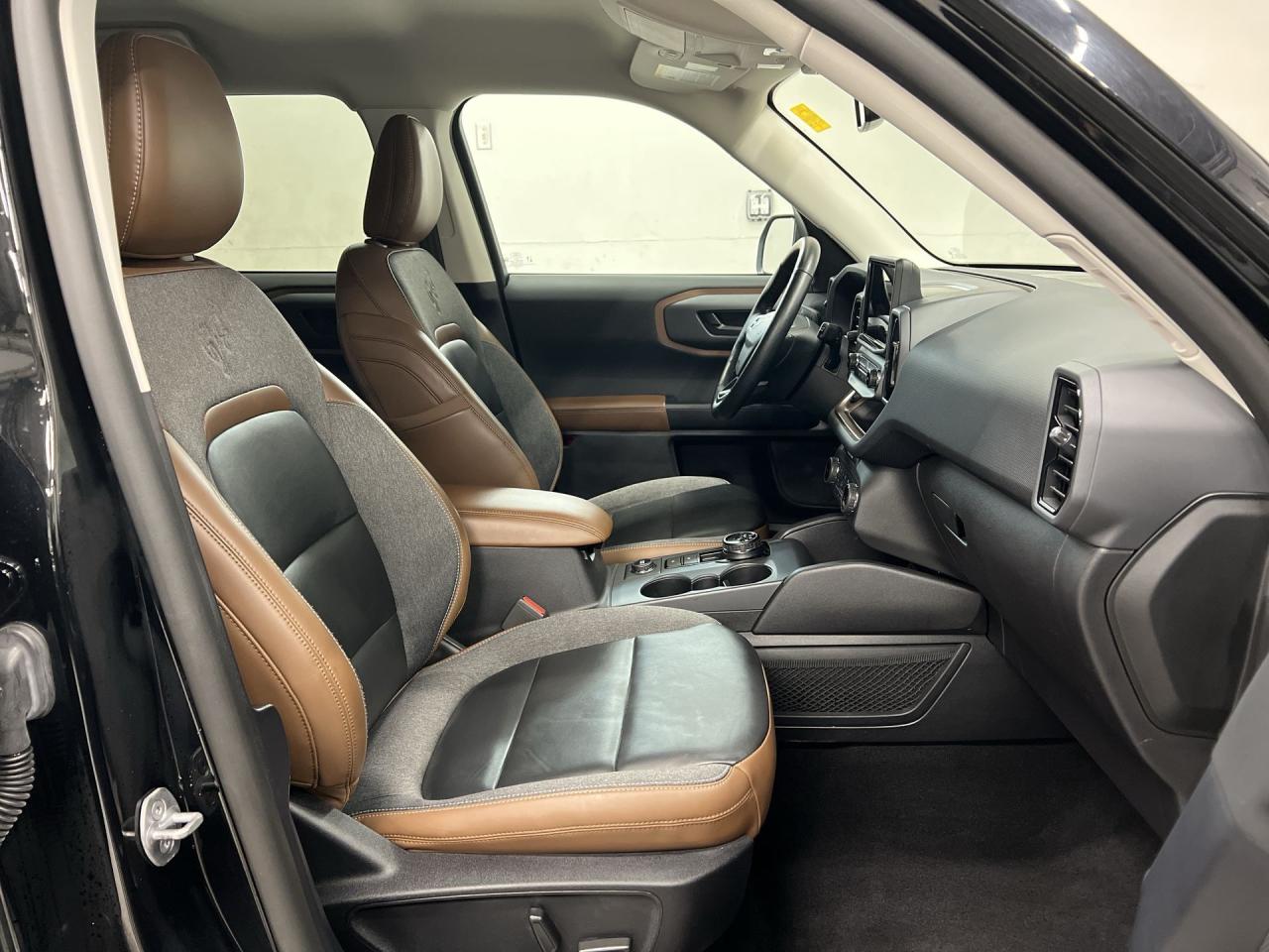 2022 Ford Bronco Sport OUTER BANKS AWD |TECH PKG | LEATHER | REMOTE START Photo