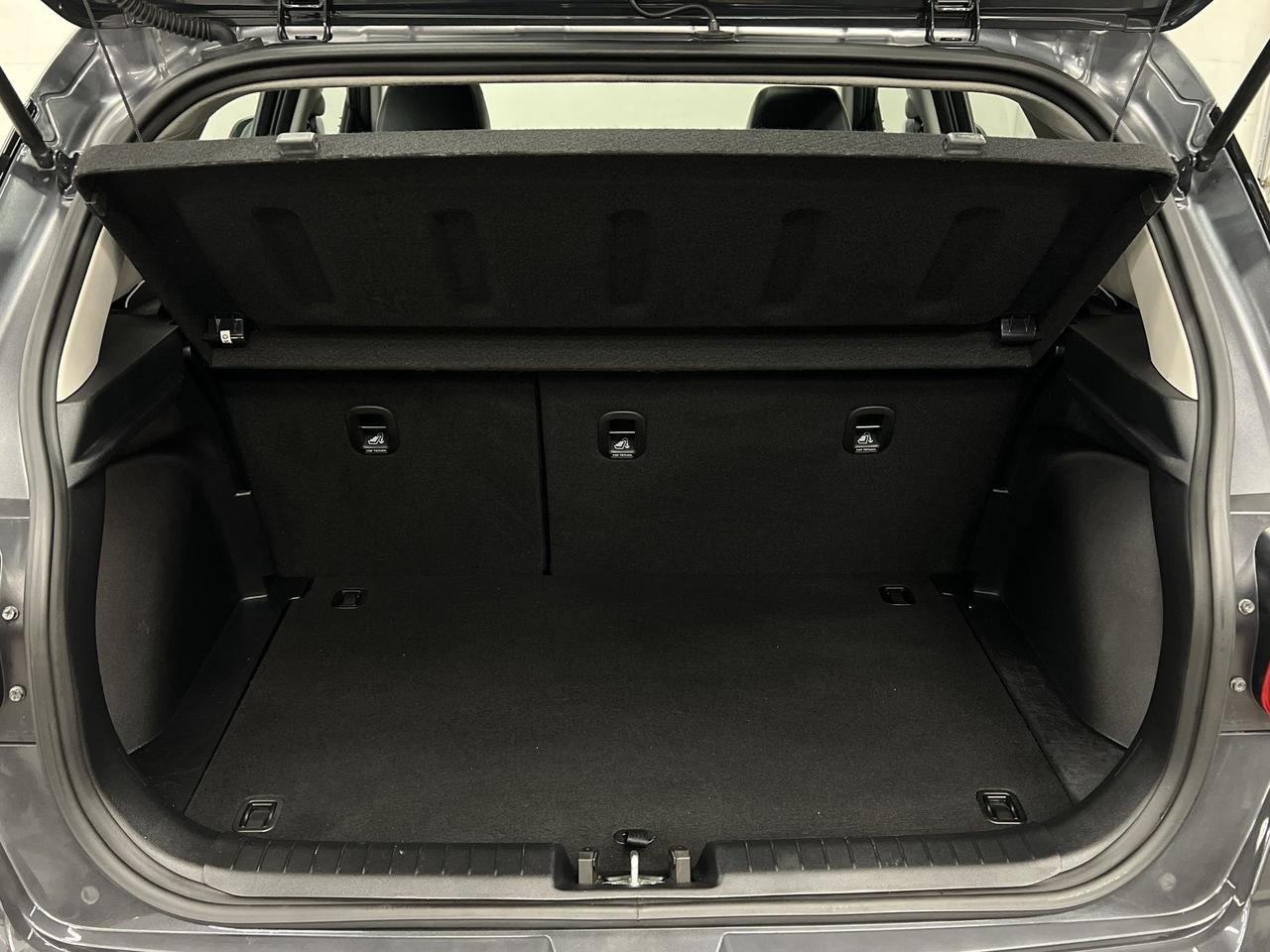 2023 Hyundai Venue ULTIMATE | SUNROOF | HTD SEATS | WIRELESS CARPLAY Photo
