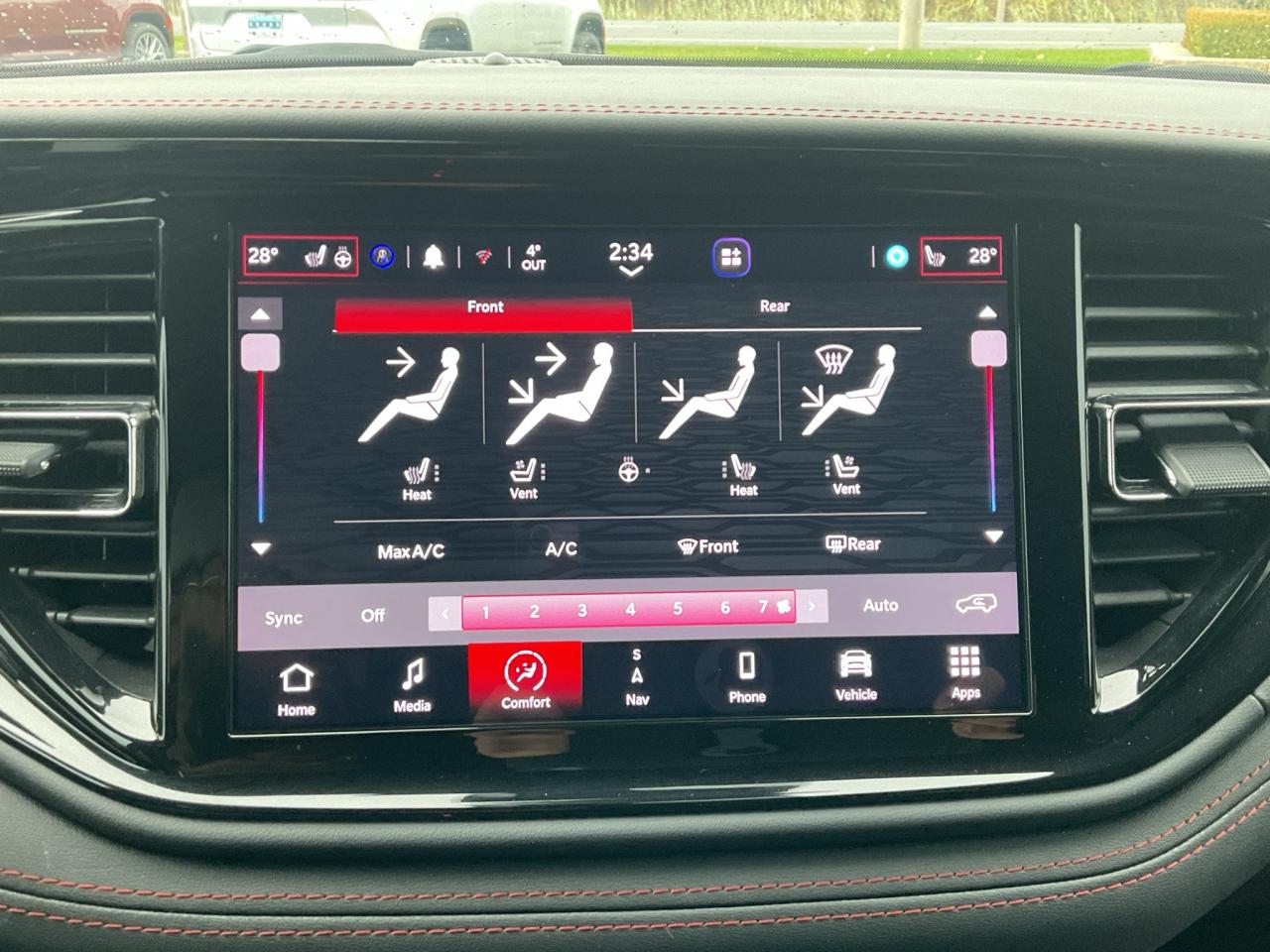 2023 Dodge Durango RMT START / HEATED SEATS & WHEEL / PWR LIFTGATE Photo