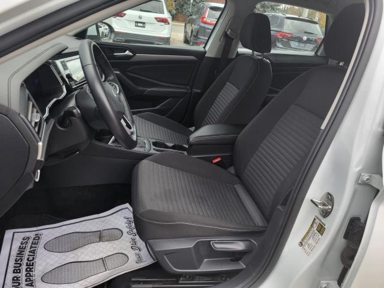 2024 Volkswagen Jetta Trendline Photo9