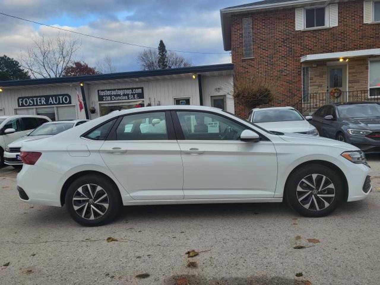 2024 Volkswagen Jetta Trendline Photo
