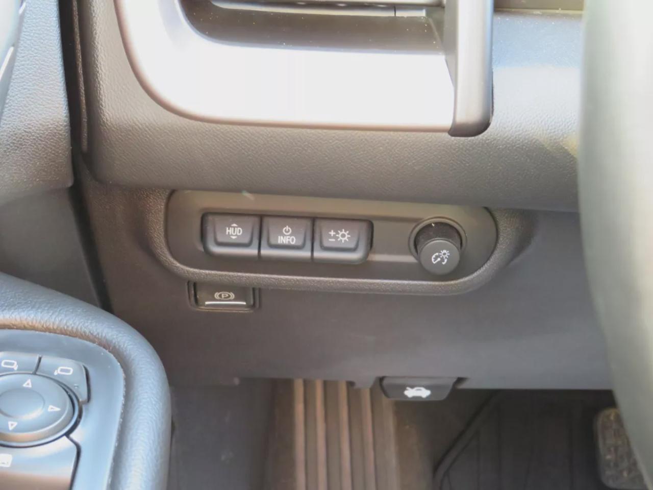 2024 GMC Terrain AT4 (**CLEAN TITLE/NO ACCIDENTS!!**SAFETY/CERTIFIED!!**AWD****BOSE SPEAKER SYSTEM**REMOTE START**LEATHER** POWER DRIVERS SEAT**ALLOY WHEELS**FOG LIGHTS**PANORAMIC SUNROOF**POWER HATCH**HEADS UP DISPLAY**MEMORY DRIVERS SEAT**HEATED STEERING WHEEL**PUSH BUT Photo