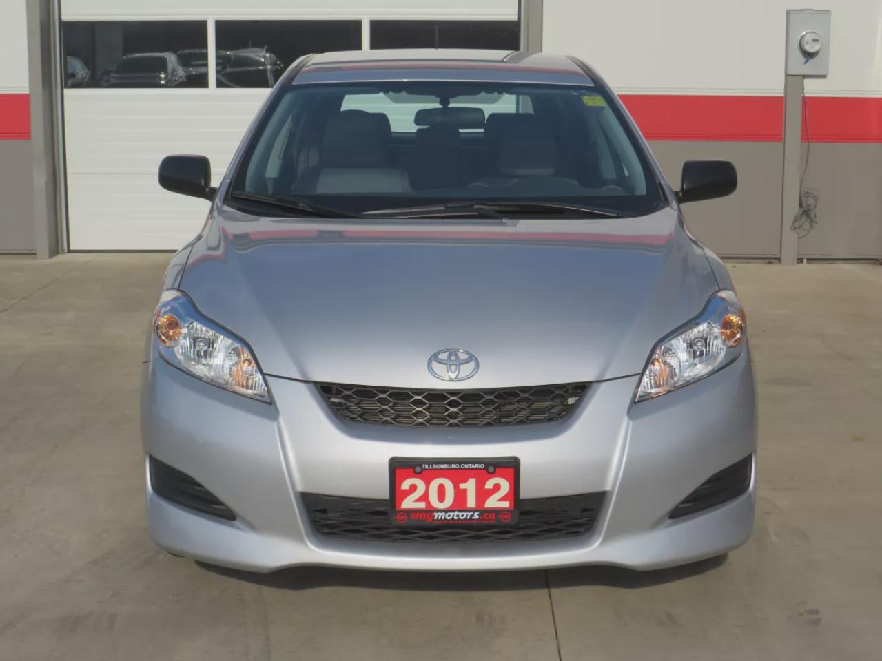 2012 Toyota Matrix ( **EXTREMELY LOW KMS!!**CLEAN TITLE/NO ACCIDENTS!!**SAFETY/CERTIFIED!!**POWER WINDOWS**CRUISE CONTROL**A/C** POWER WINDOWS**POWER LOCKS** AM/FM/CD RADIO**) Photo