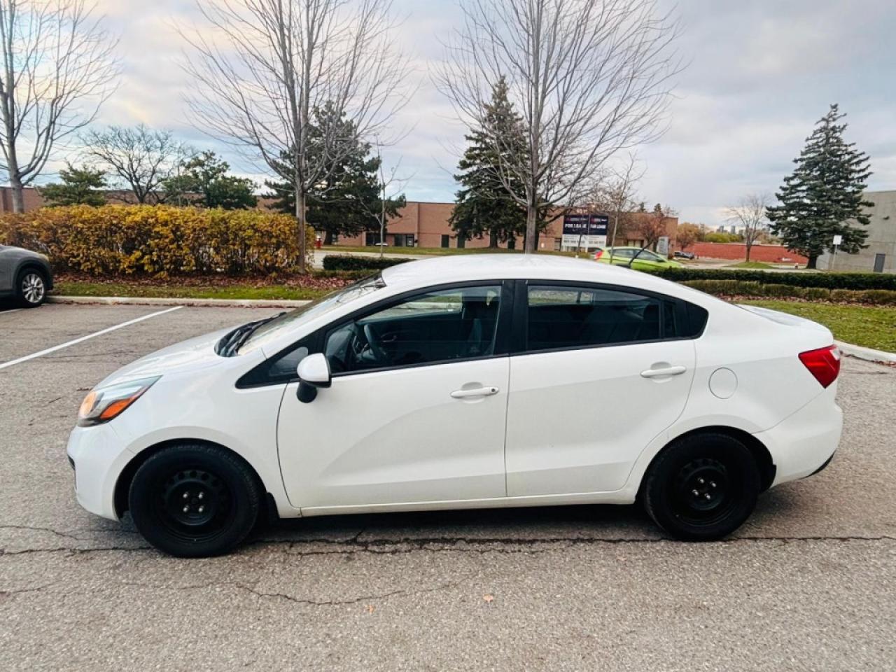 2015 Kia Rio 4dr Sedan Automatic LX+ ECO Photo3