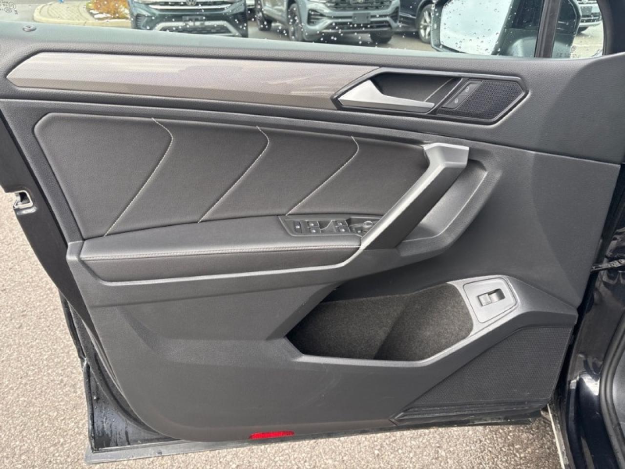 2024 Volkswagen Tiguan Comfortline  - Power Liftgate Photo