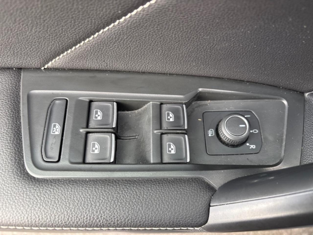 2024 Volkswagen Tiguan Comfortline  - Power Liftgate Photo