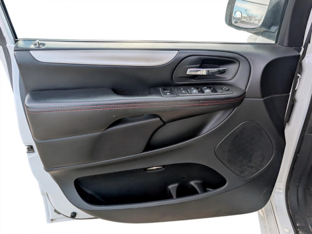 2018 Dodge Grand Caravan GT  **22 SERVICE RECORDS** Photo