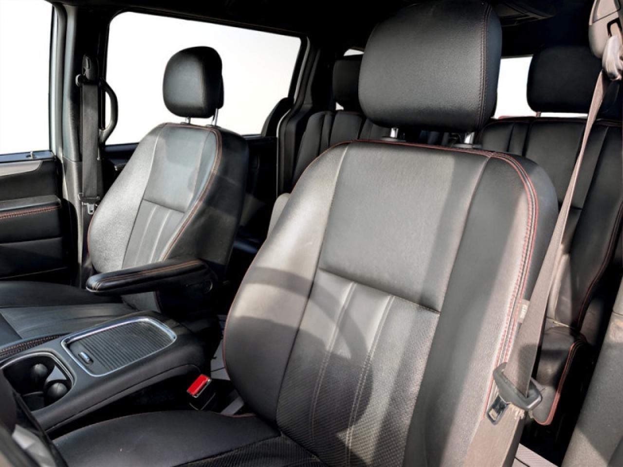 2018 Dodge Grand Caravan GT  **22 SERVICE RECORDS** Photo