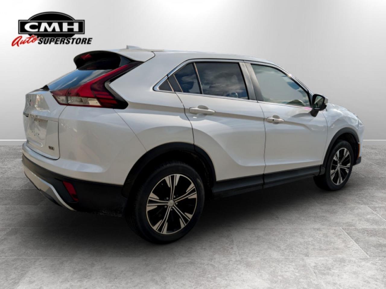 2022 Mitsubishi Eclipse Cross SE  **BLIND SPOT - APPLE CP** Photo