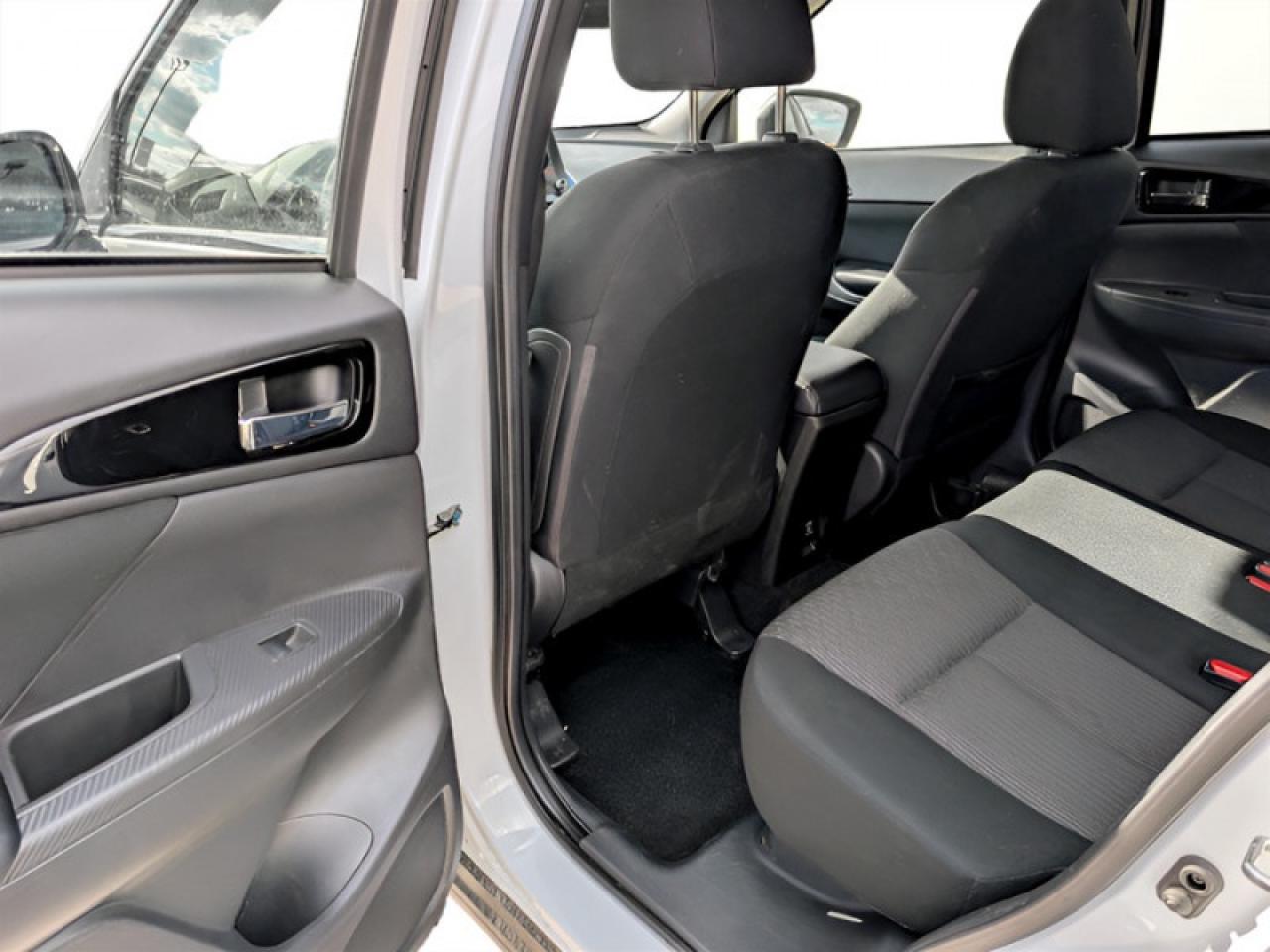 2022 Mitsubishi Eclipse Cross SE  **BLIND SPOT - APPLE CP** Photo