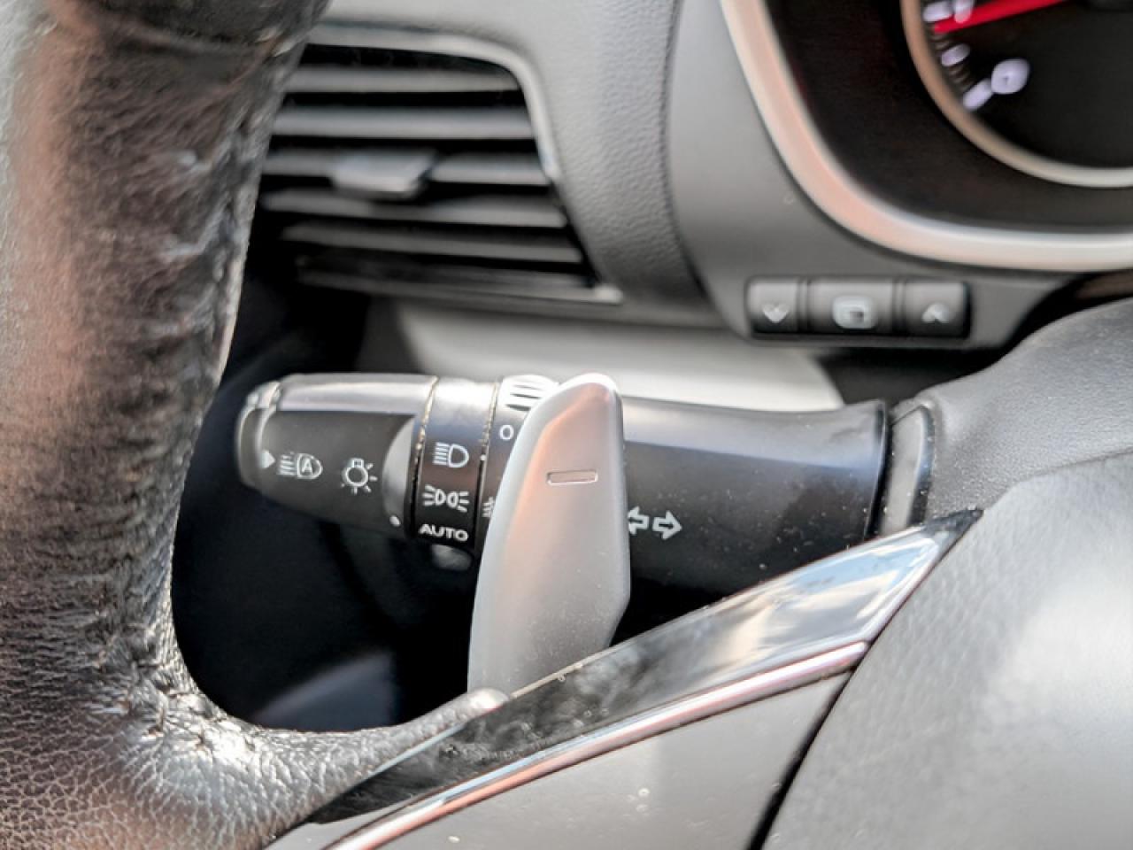 2022 Mitsubishi Eclipse Cross SE  **BLIND SPOT - APPLE CP** Photo