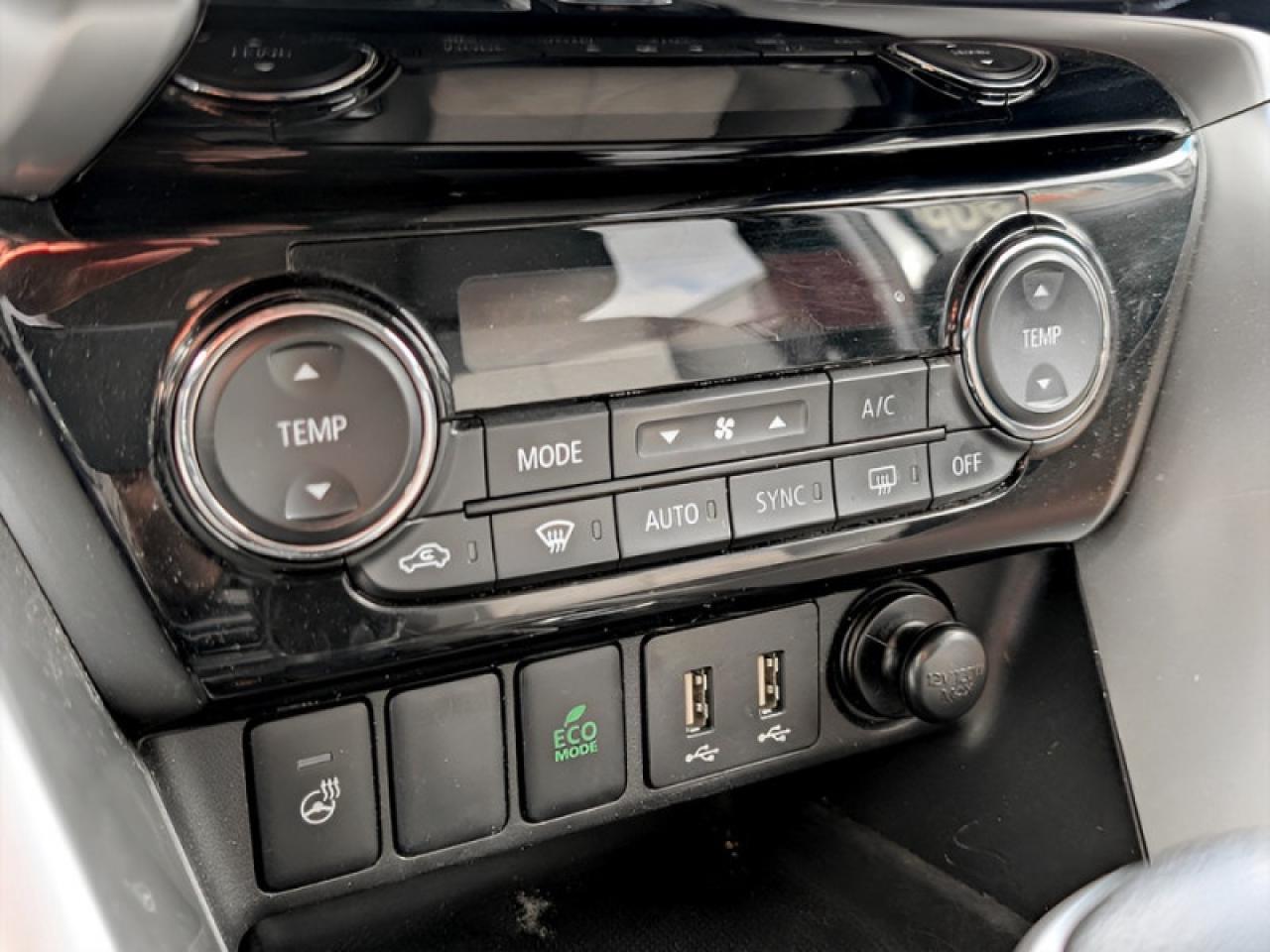 2022 Mitsubishi Eclipse Cross SE  **BLIND SPOT - APPLE CP** Photo