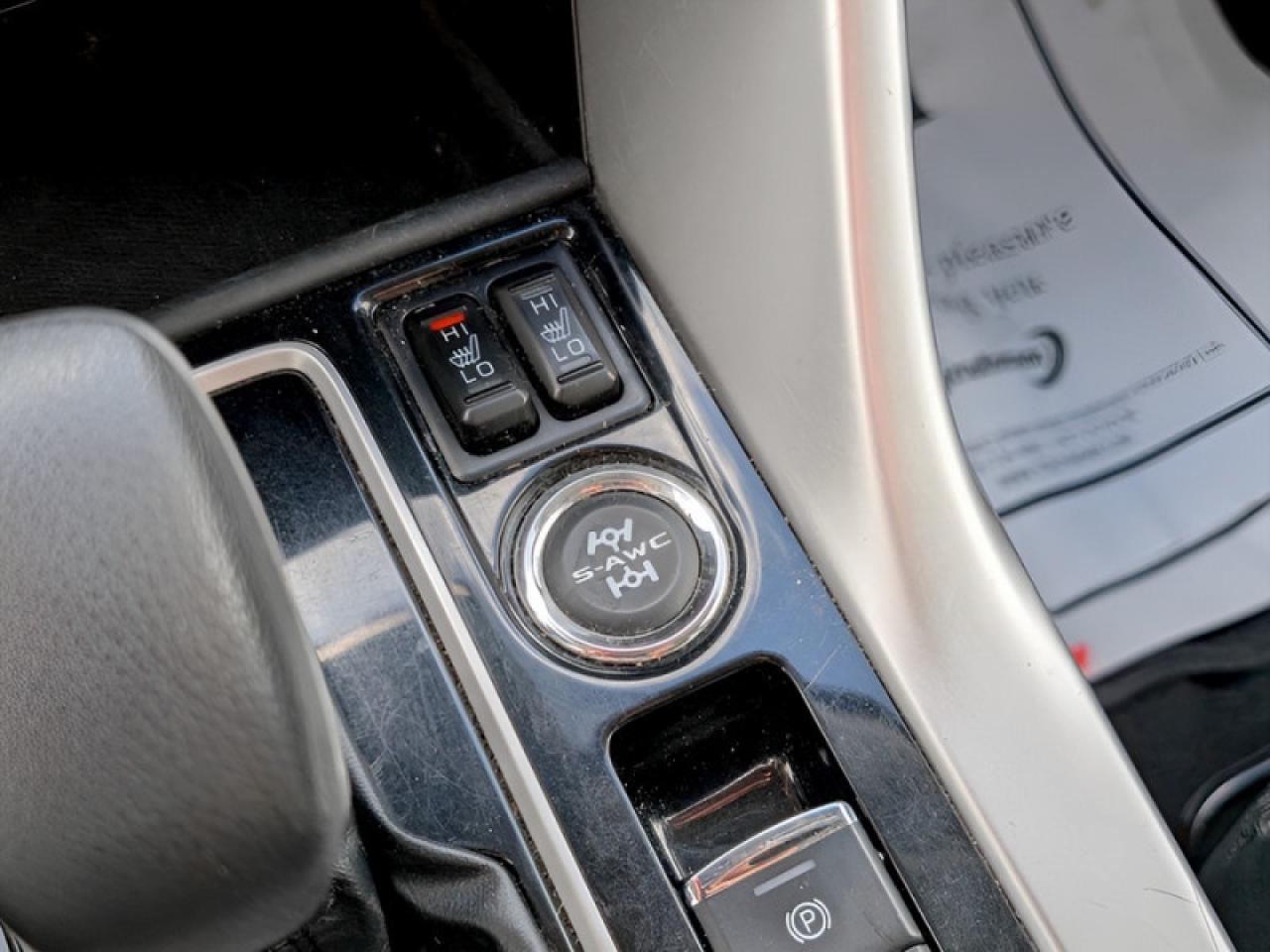 2022 Mitsubishi Eclipse Cross SE  **BLIND SPOT - APPLE CP** Photo