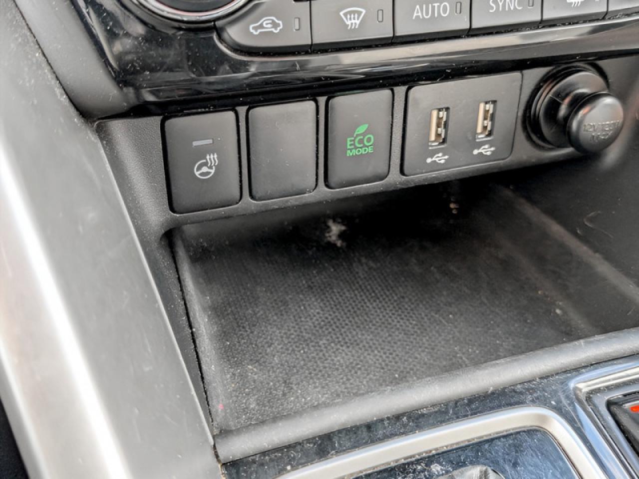 2022 Mitsubishi Eclipse Cross SE  **BLIND SPOT - APPLE CP** Photo