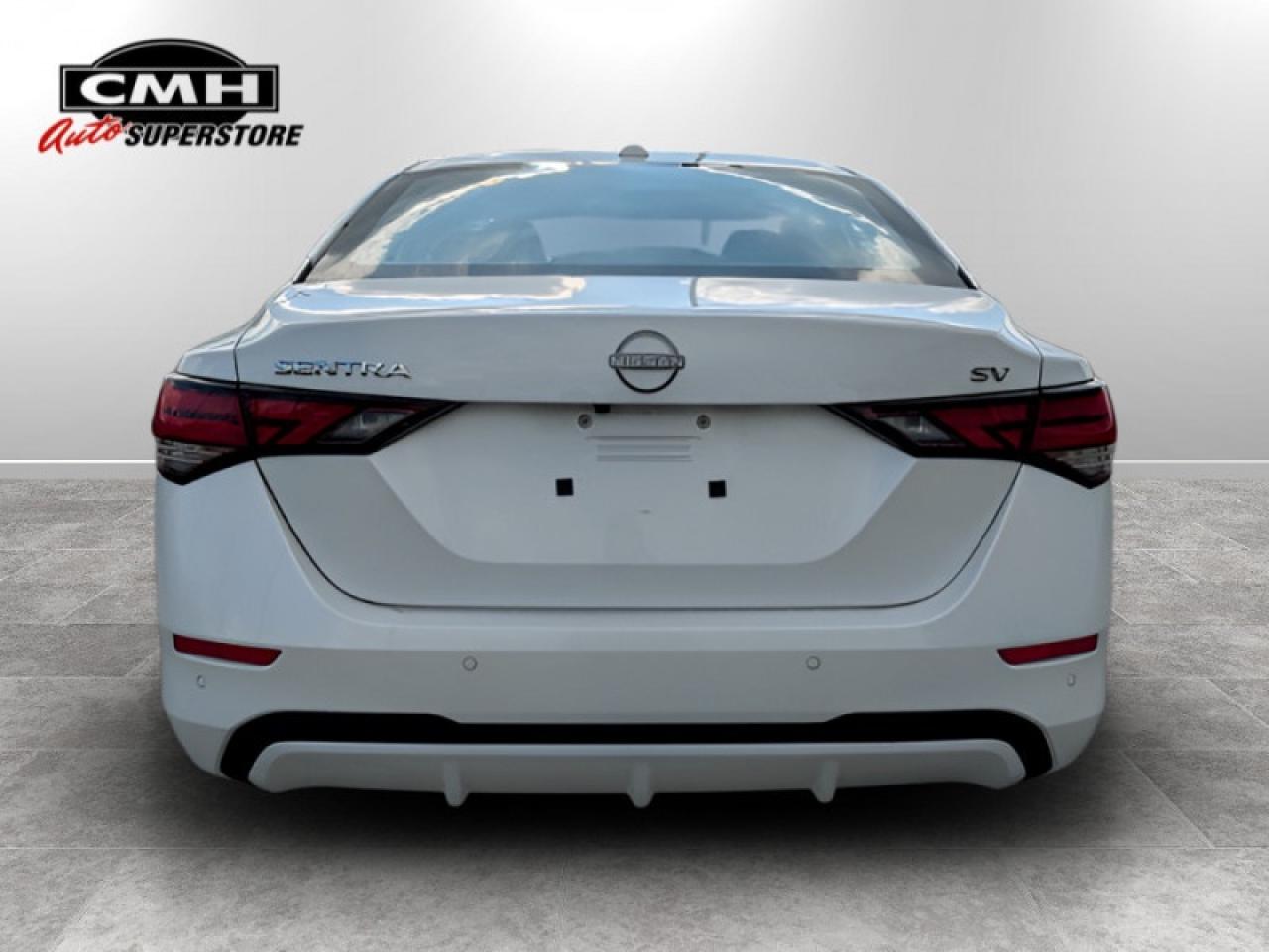 2024 Nissan Sentra SV  **ONLY 10,000 KMS** Photo