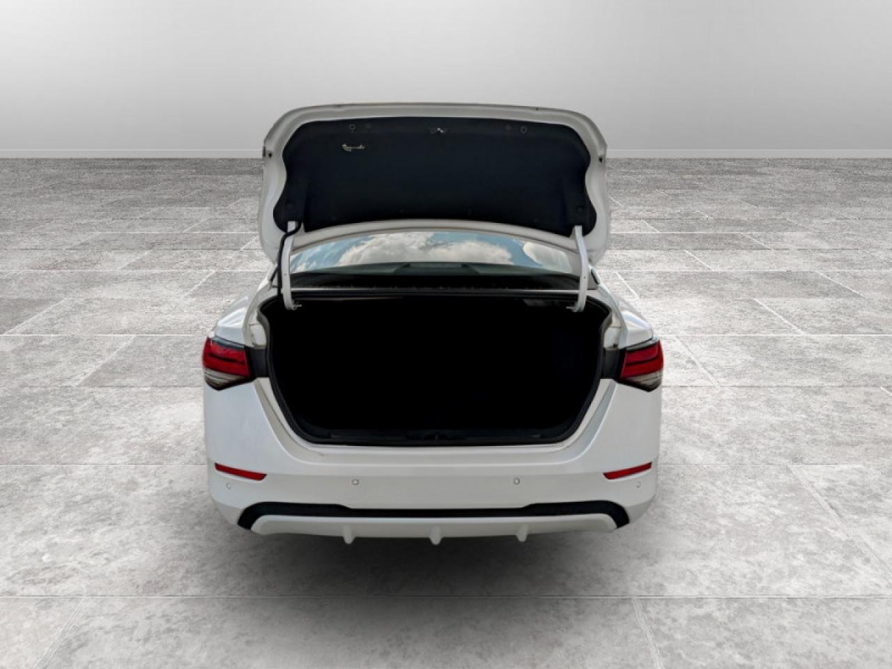 2024 Nissan Sentra SV  **ONLY 10,000 KMS** Photo