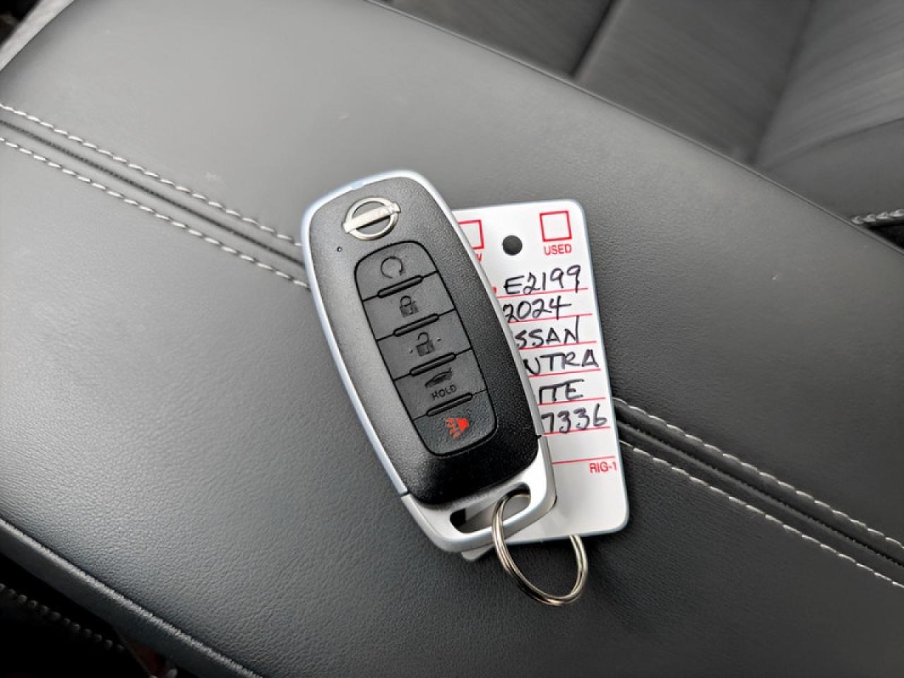 2024 Nissan Sentra SV  **ONLY 10,000 KMS** Photo