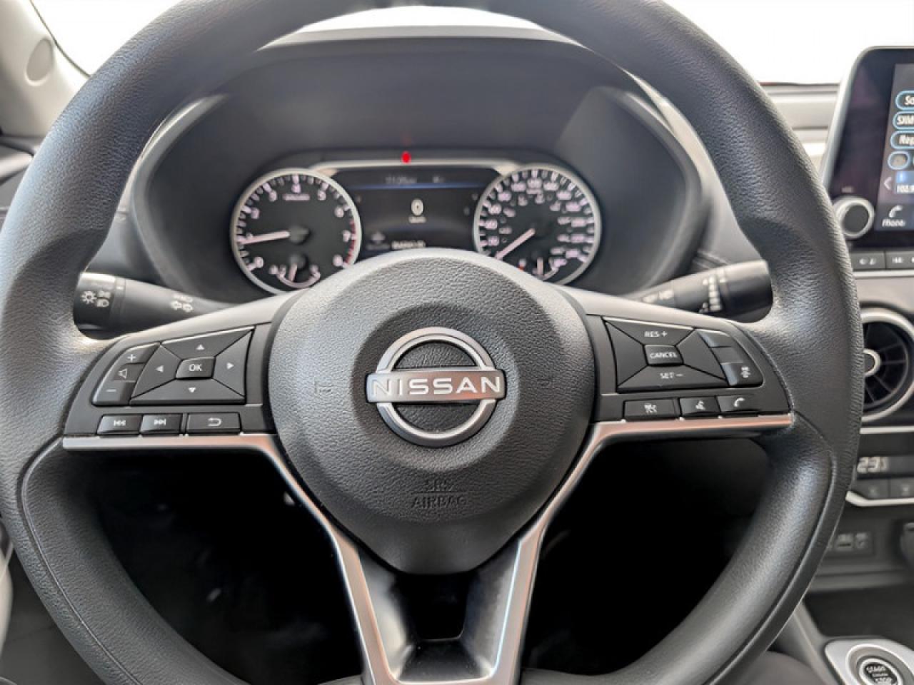 2024 Nissan Sentra SV  **ONLY 10,000 KMS** Photo