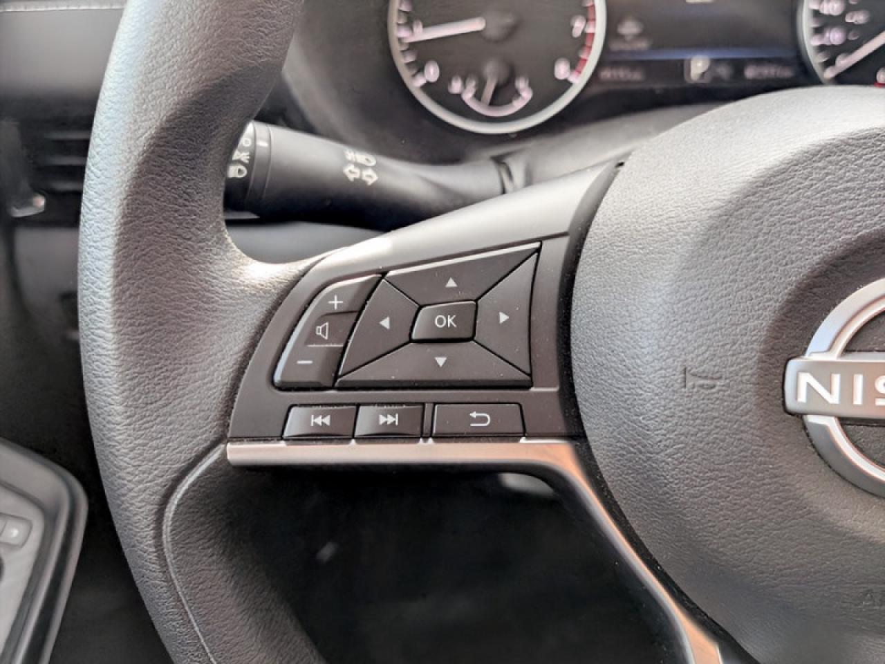 2024 Nissan Sentra SV  **ONLY 10,000 KMS** Photo