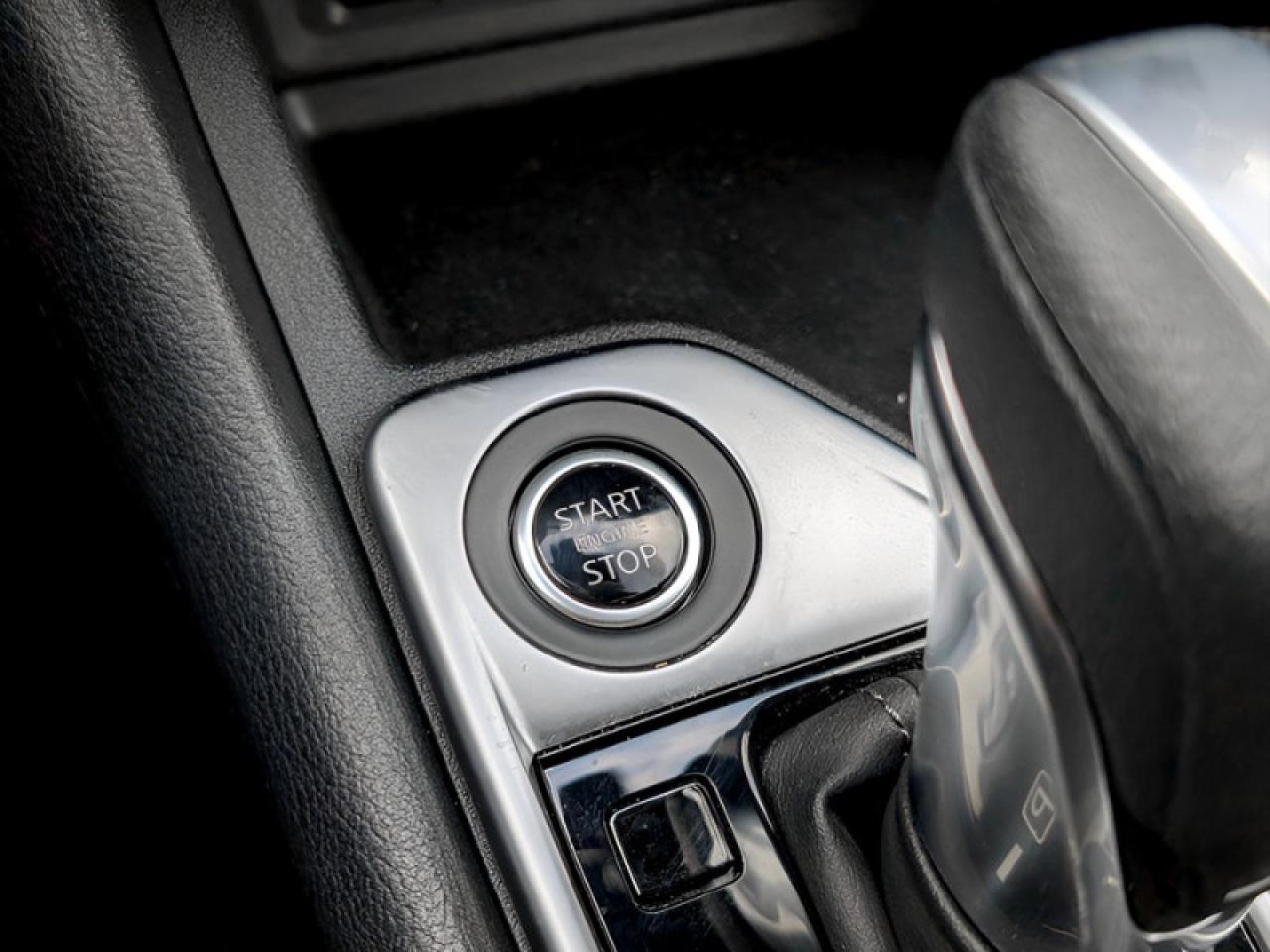 2024 Nissan Sentra SV  **ONLY 10,000 KMS** Photo