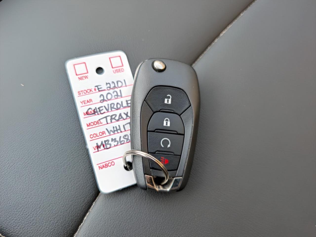 2021 Chevrolet Trax LT  **LOW KMS - CLEAN CARFAX** Photo