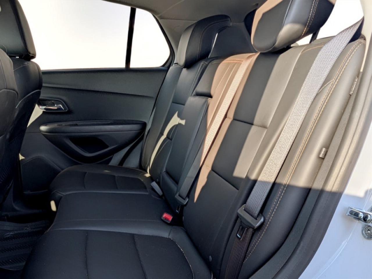 2021 Chevrolet Trax LT  **LOW KMS - CLEAN CARFAX** Photo