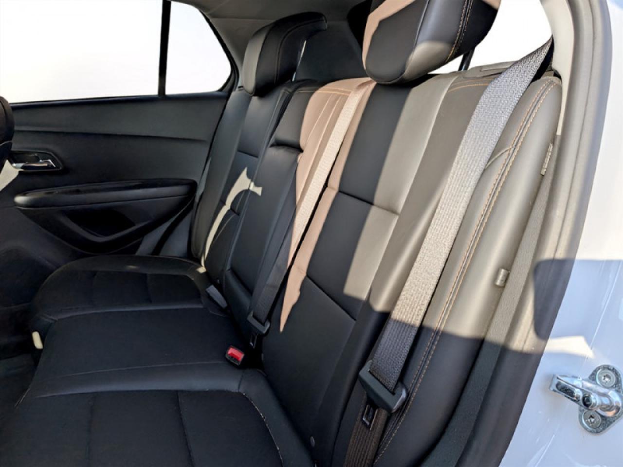 2021 Chevrolet Trax LT  **LOW KMS - CLEAN CARFAX** Photo