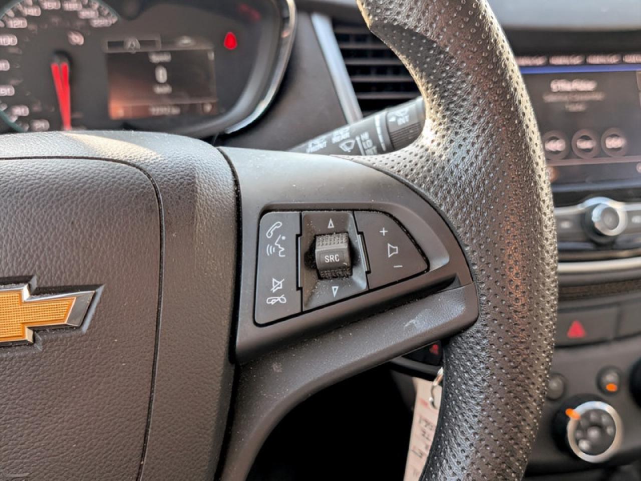 2021 Chevrolet Trax LT  **LOW KMS - CLEAN CARFAX** Photo